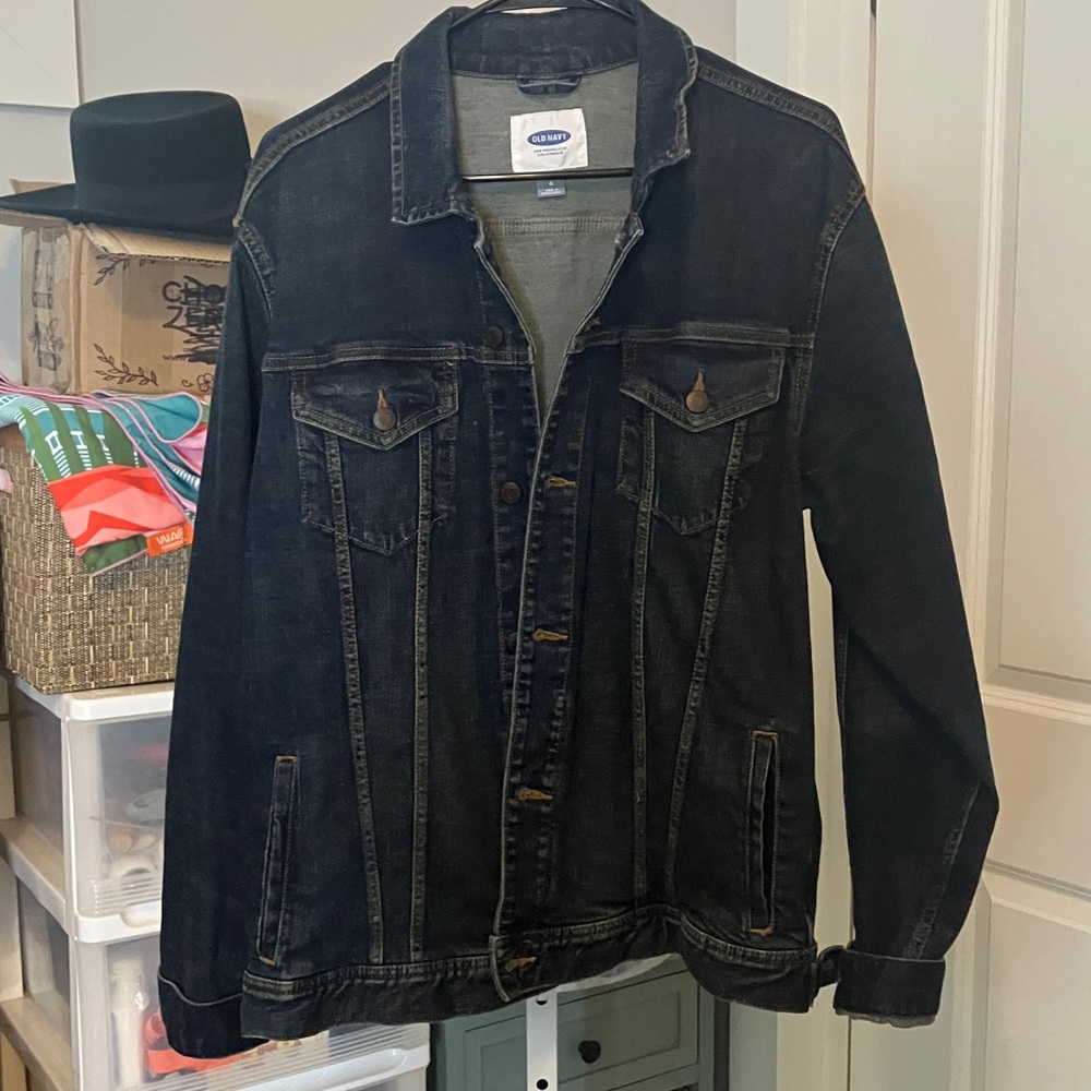 Old Navy Built-In Flex Denim Jacket in Indigo - Picture 2 of 6